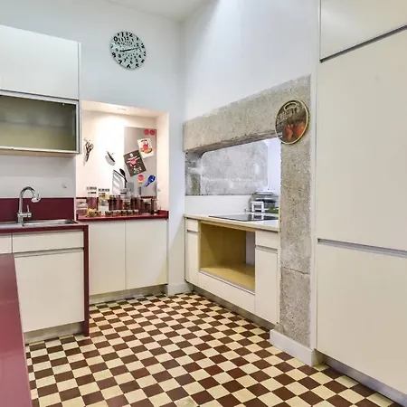 Amazing 2 Bedroom Apartment In Historical Baixa Appartement